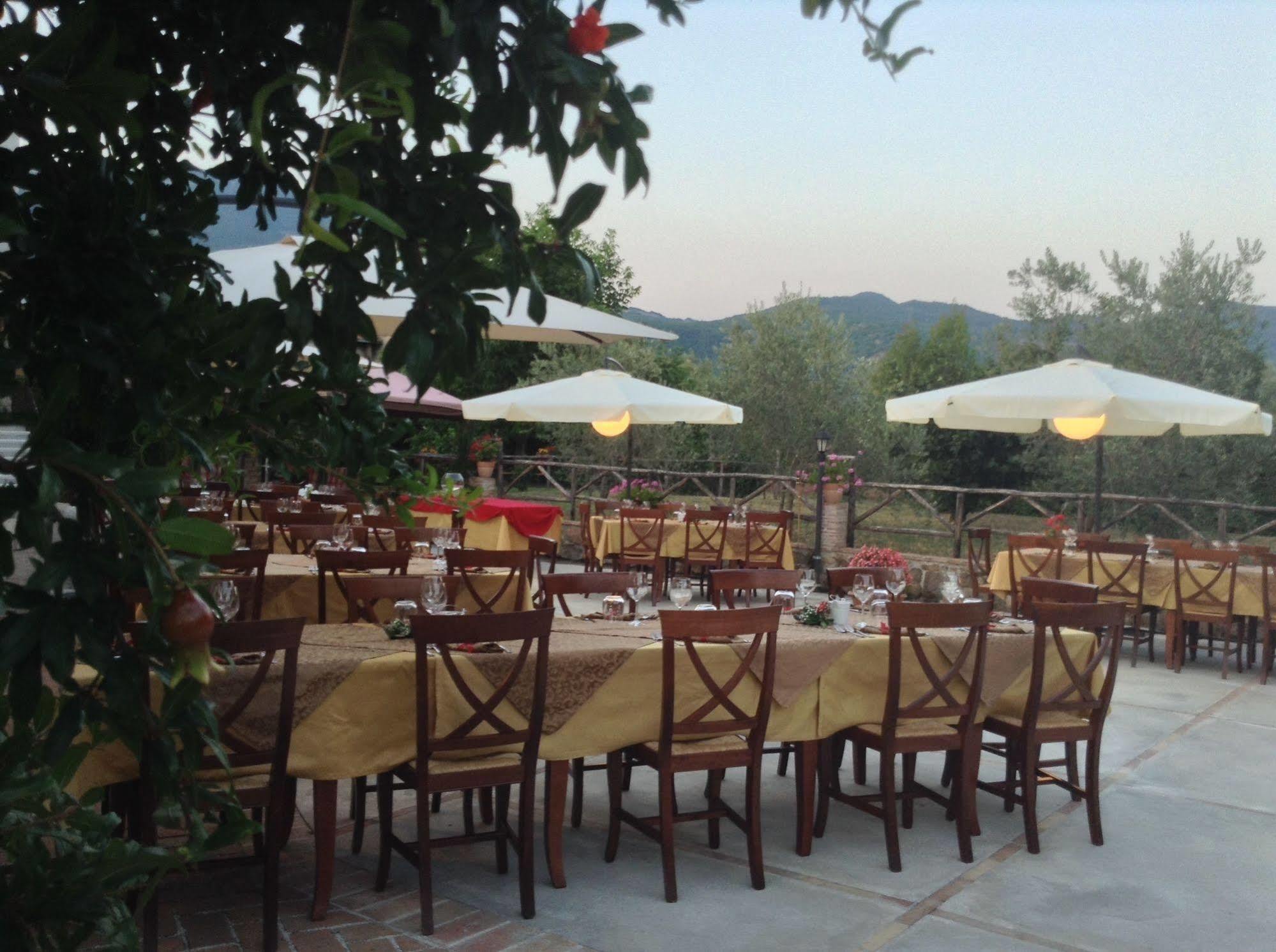 Borgo Patierno Guest House Conca della Campania Екстериор снимка